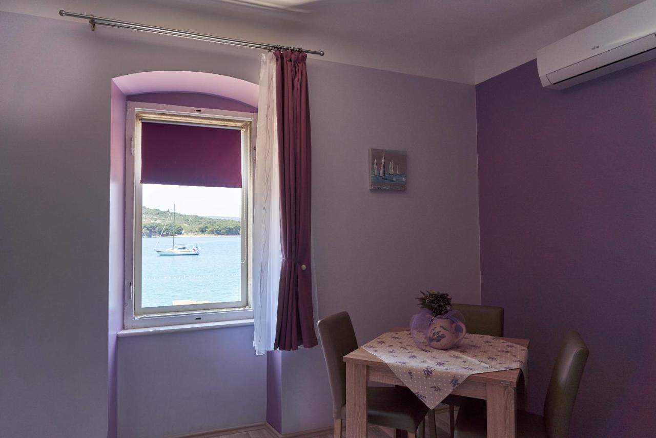 Apartments Nives Cres Zewnętrze zdjęcie