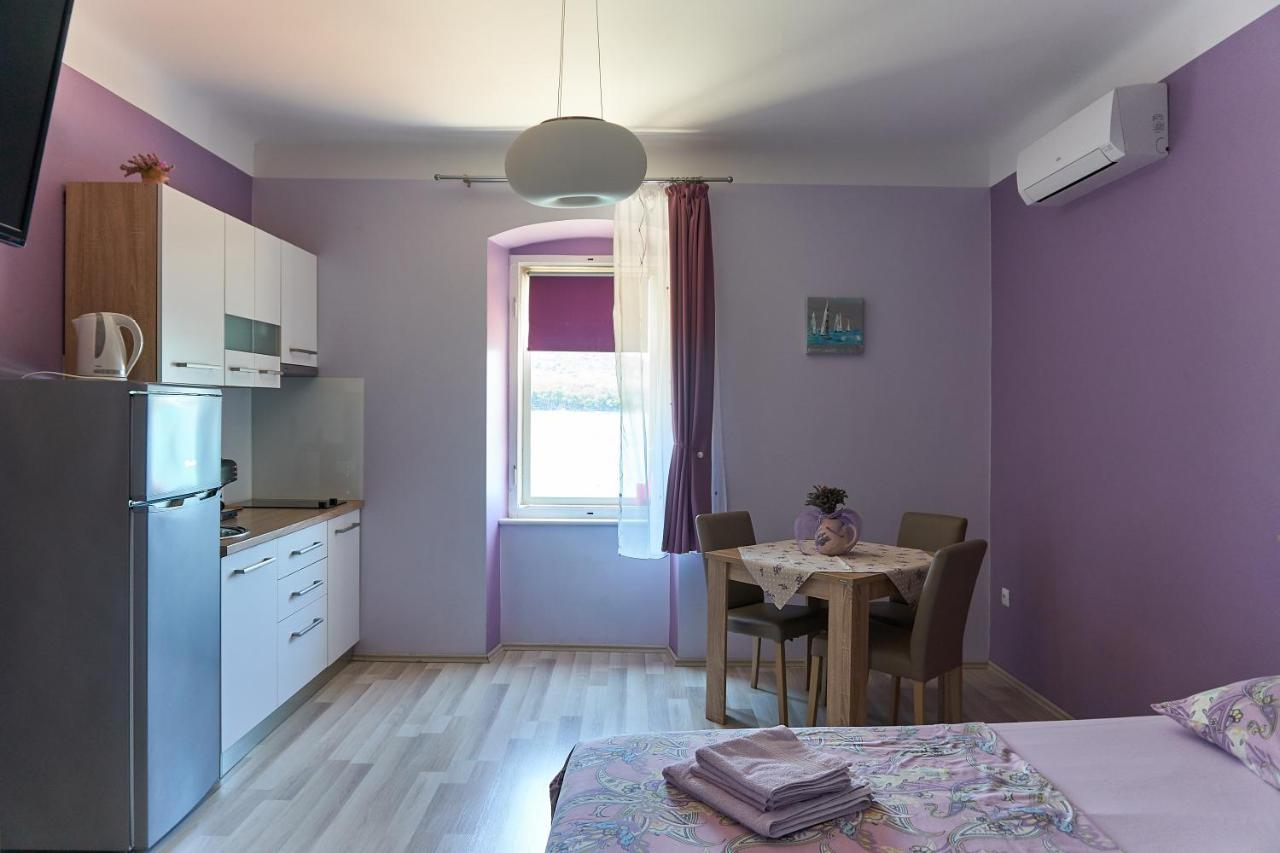 Apartments Nives Cres Zewnętrze zdjęcie